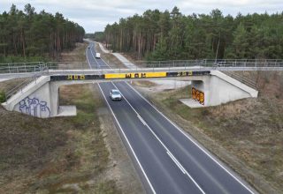 Brücken Graffitientfernung